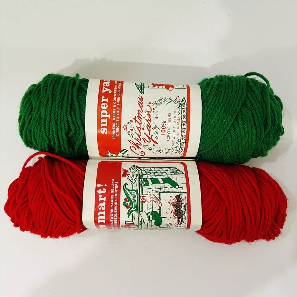 Lot of 2 Super Yarn Mart BALLS Worsted weight yarn Christmas Yarn %100 Du Pont